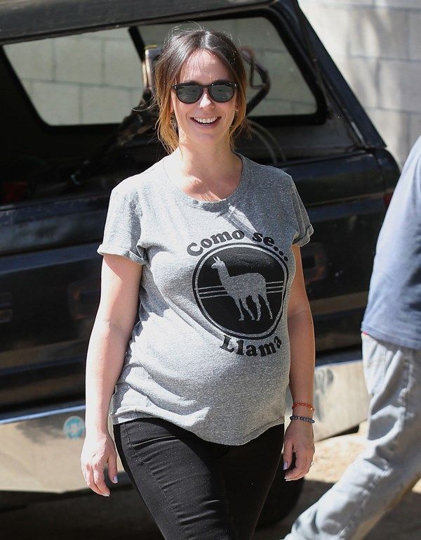 Jennifer Love Hewitt has an Atticus
