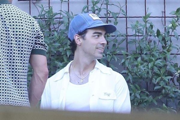 Joe Jonas backpedals