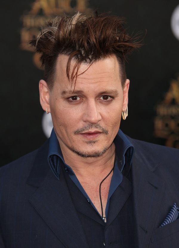 Johnny Depp: earpieces and sound engineers