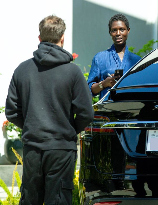 Joshua gives Jodie a pre-baby gift