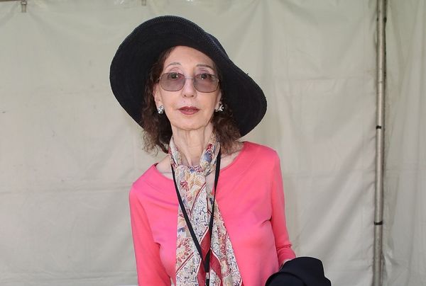 Gross Feet and The Twins