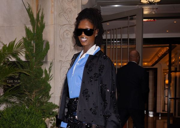 Jodie Turner-Smith’s team travel