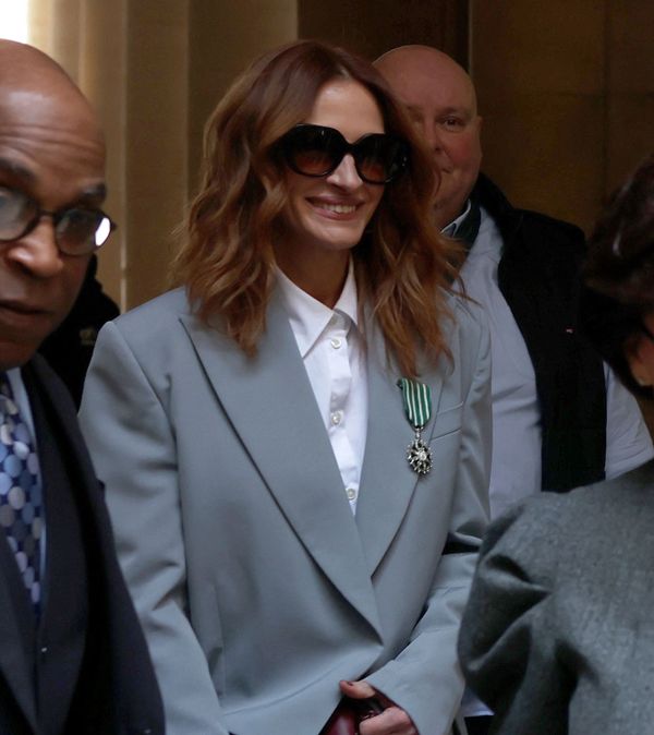 Julia Roberts: A Chevalier’s Suit