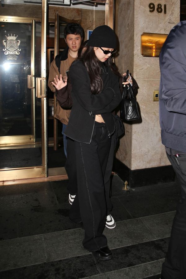 Jennie, Kristen, Margot: Chanel Girls