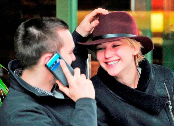 Jennifer Lawrence & Nicholas Hoult: just in time