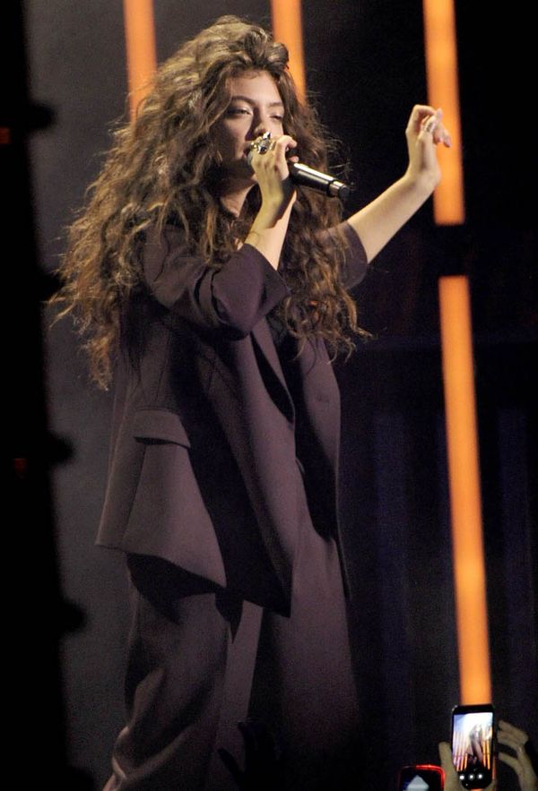 Lorde & Ariana Grande at the MMVAs