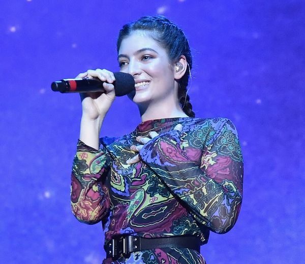 Lorde knows onion rings?