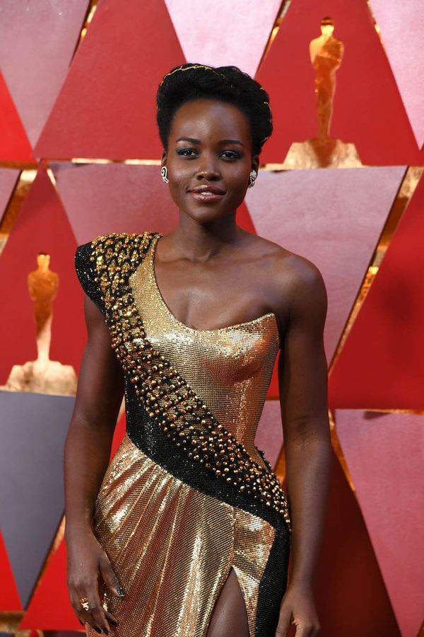 Lupita shuts it down