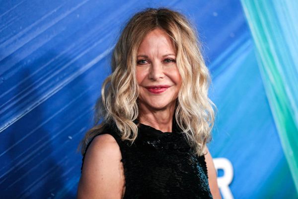 Hey, Meg Ryan is back!
