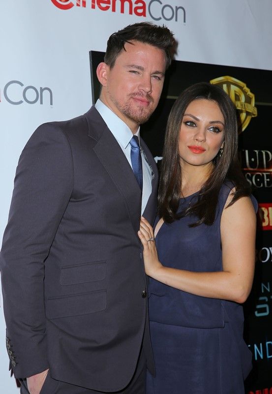 Pregnant Jupiter’s first carpet