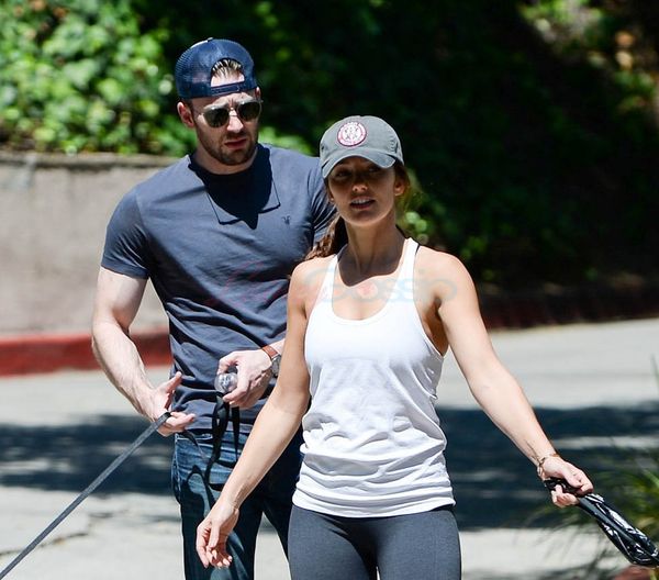 Chris Evans + Minka Kelly X 3