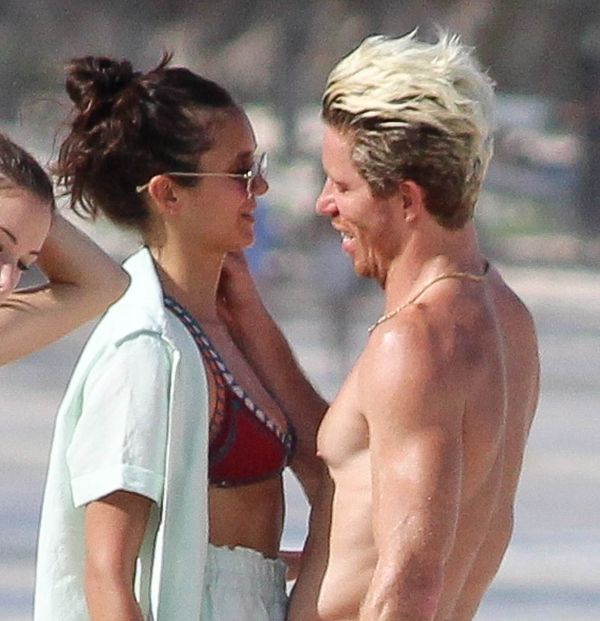 Rob, Nina, Shaun: Weekend Scenes at the Beach