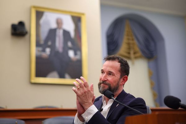 Activist Noah Wyle is back at it