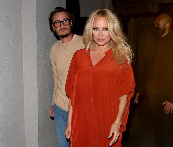 Pamela Anderson… to Broadway!