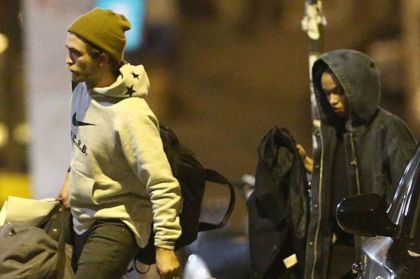 In that “phase” with Robert Pattinson & FKA twigs