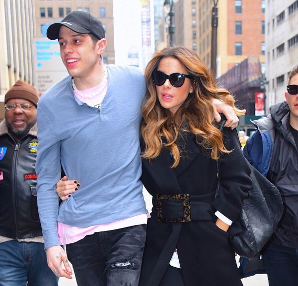 Kate Beckinsale is paying attention