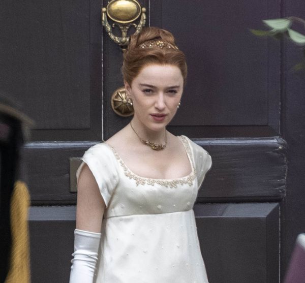 Daphne Bridgerton is back in white