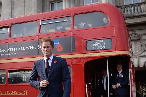 Hot Harry takes the bus
