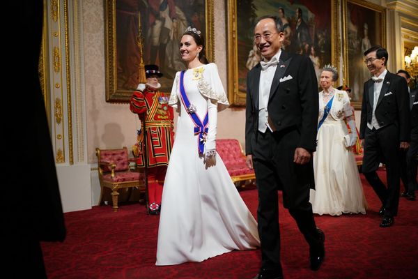 Princess Kate: A new tiara and a safe dress