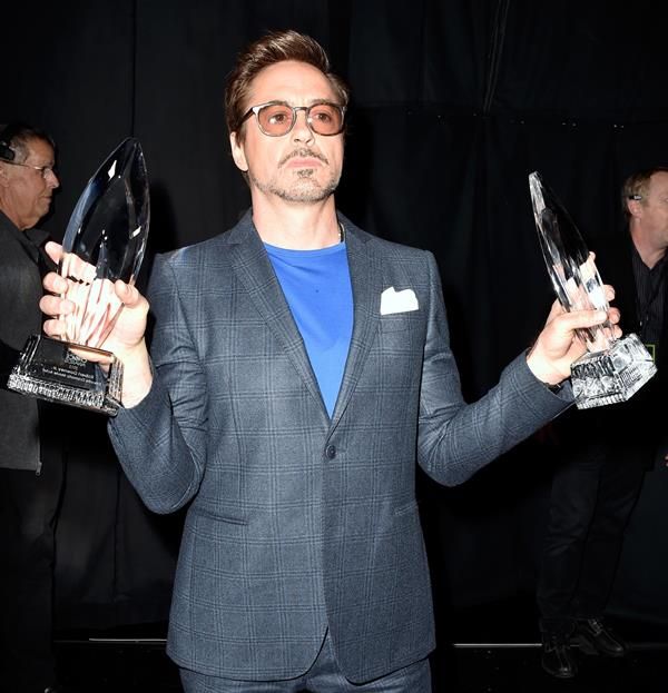 RDJ wants to eat the people