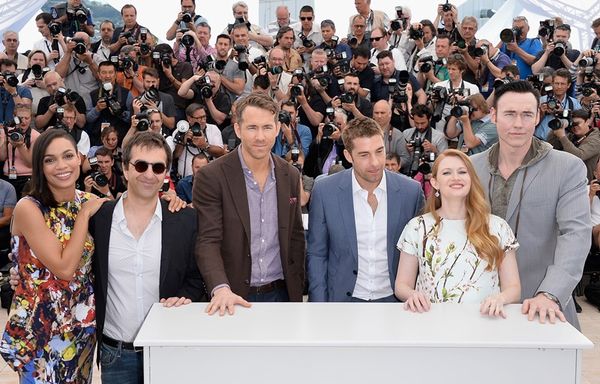 No boos at the photo call