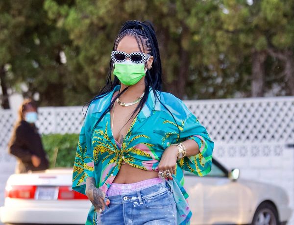 How Rihanna goes for groceries