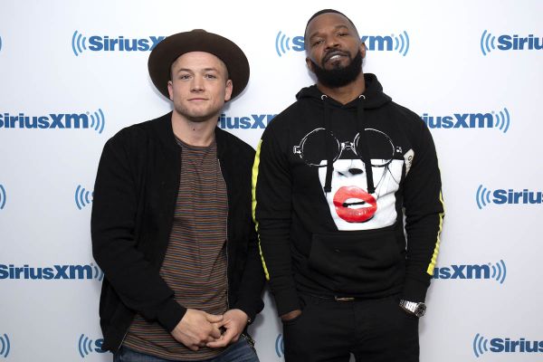 Taron Egerton and Jamie Foxx in Robin Hood