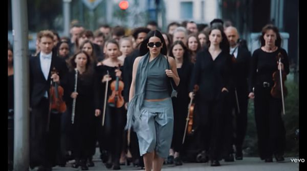 MC’s MUSIC LOUNGE: The New Avant-Garde