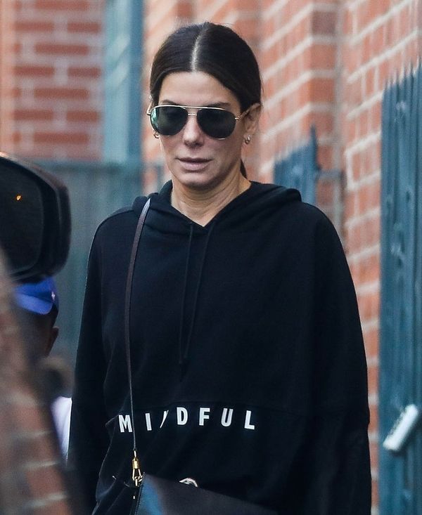 Sandra Bullock’s in A Quiet Place but with eyes