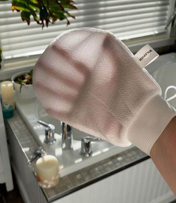 Sasha Finds: Exfoliating Gloves
