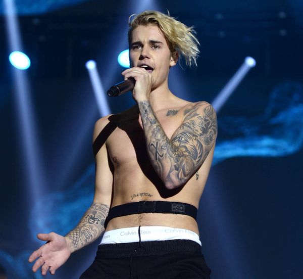 Selena and the blonde one