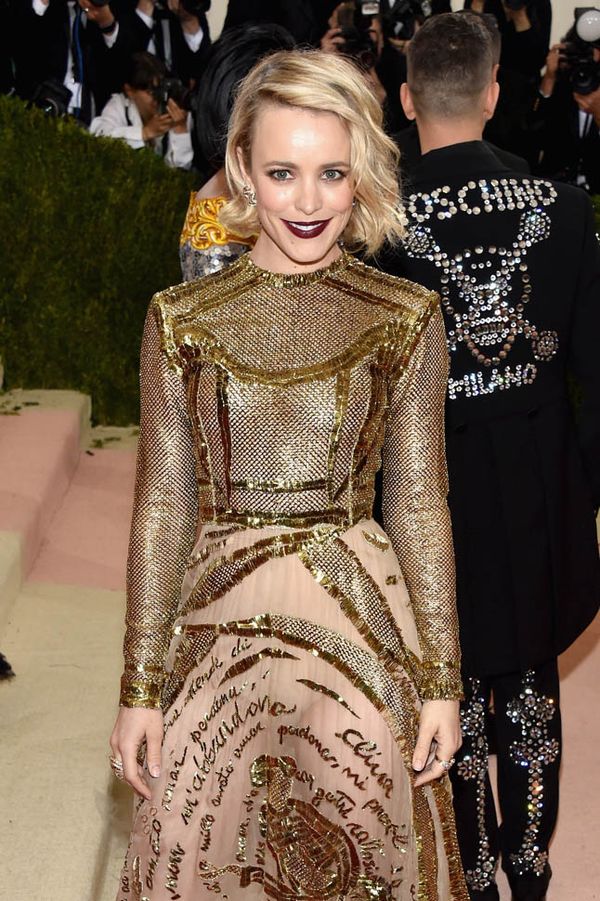 Rachel McAdams & Sienna Miller: MET Girls in Gold
