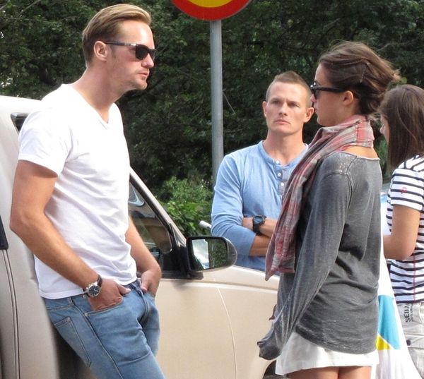 Alex & Alicia hang out at home