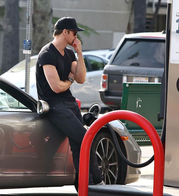 Hands-free Alexander Skarsgard
