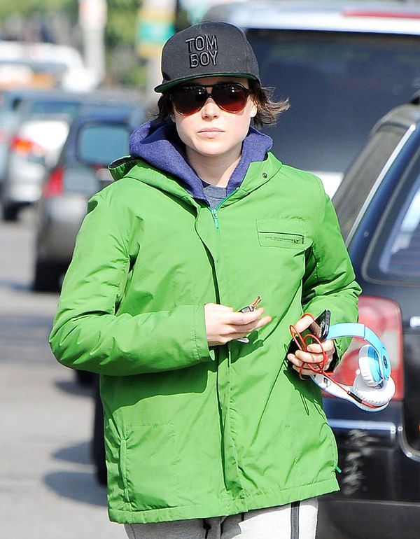 Smutty Roundup: Sweaty Ellen, Katie, Busy print, and sheer JLO