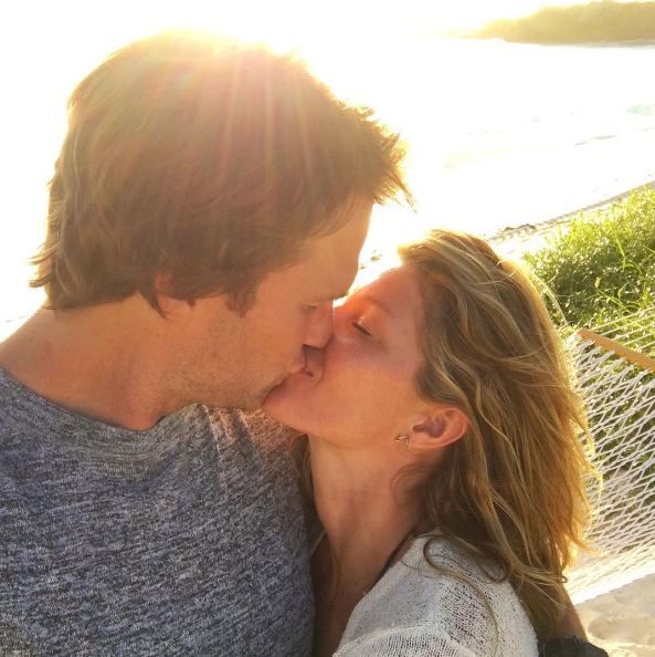 Smutty Social Media, August 3, 2016