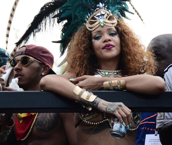 Smutty Social Media, Tuesday August 4, 2015