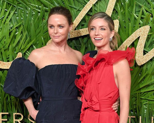 Smutty Social Media, December 5, 2017