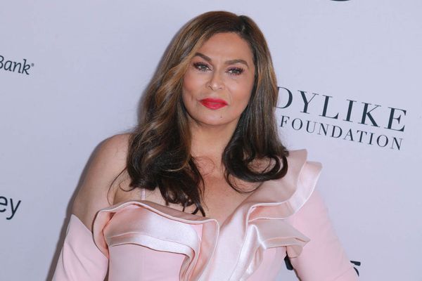 Smutty Social Media, June 5, 2017