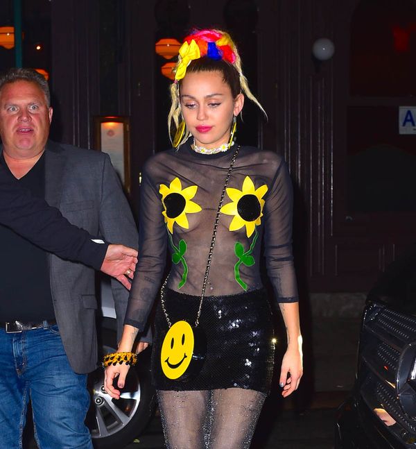 Smutty Social Media, Monday October 5, 2015