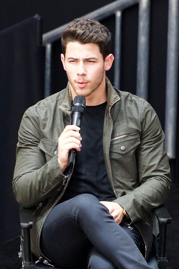 Smutty Social Media, October 16, 2018