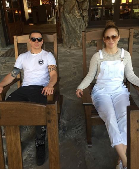 Smutty Social Media, April 19, 2016