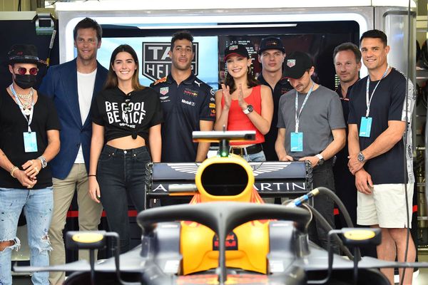 Smutty Social Media, May 28, 2018