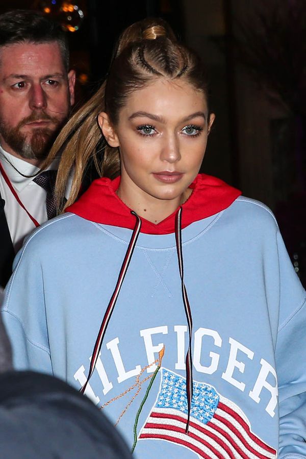 Smutty Social Media, March 1, 2017