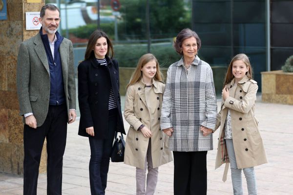 The Spanish Royal united front