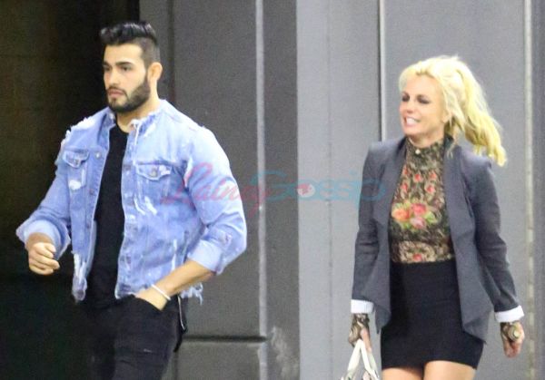 Britney’s holiday boyfriend?