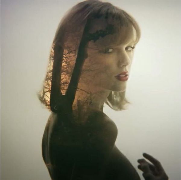 Taylor Swift’s Aberforth mirror