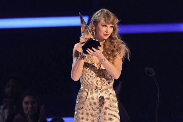 Taylor Swift: More Trophies But No Tickets