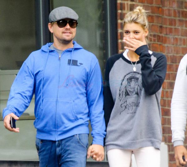 Leo holds hands without a dumpster