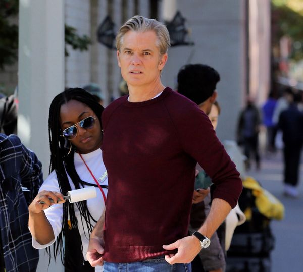 Timothy Olyphant on set